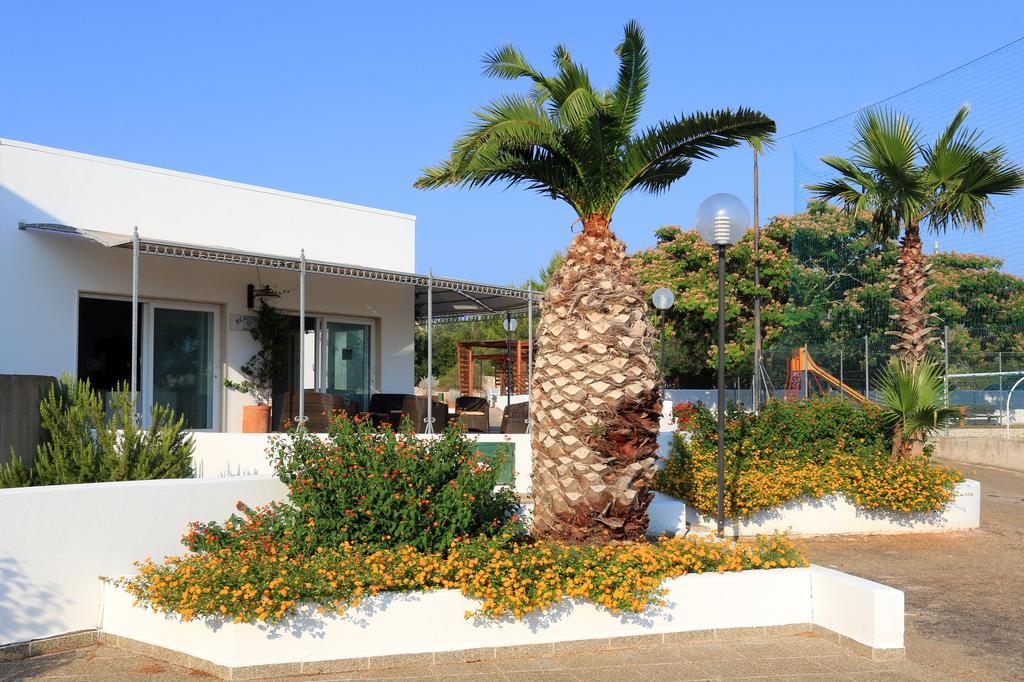 Hotel Residence Miramare Torre Vado Buitenkant foto