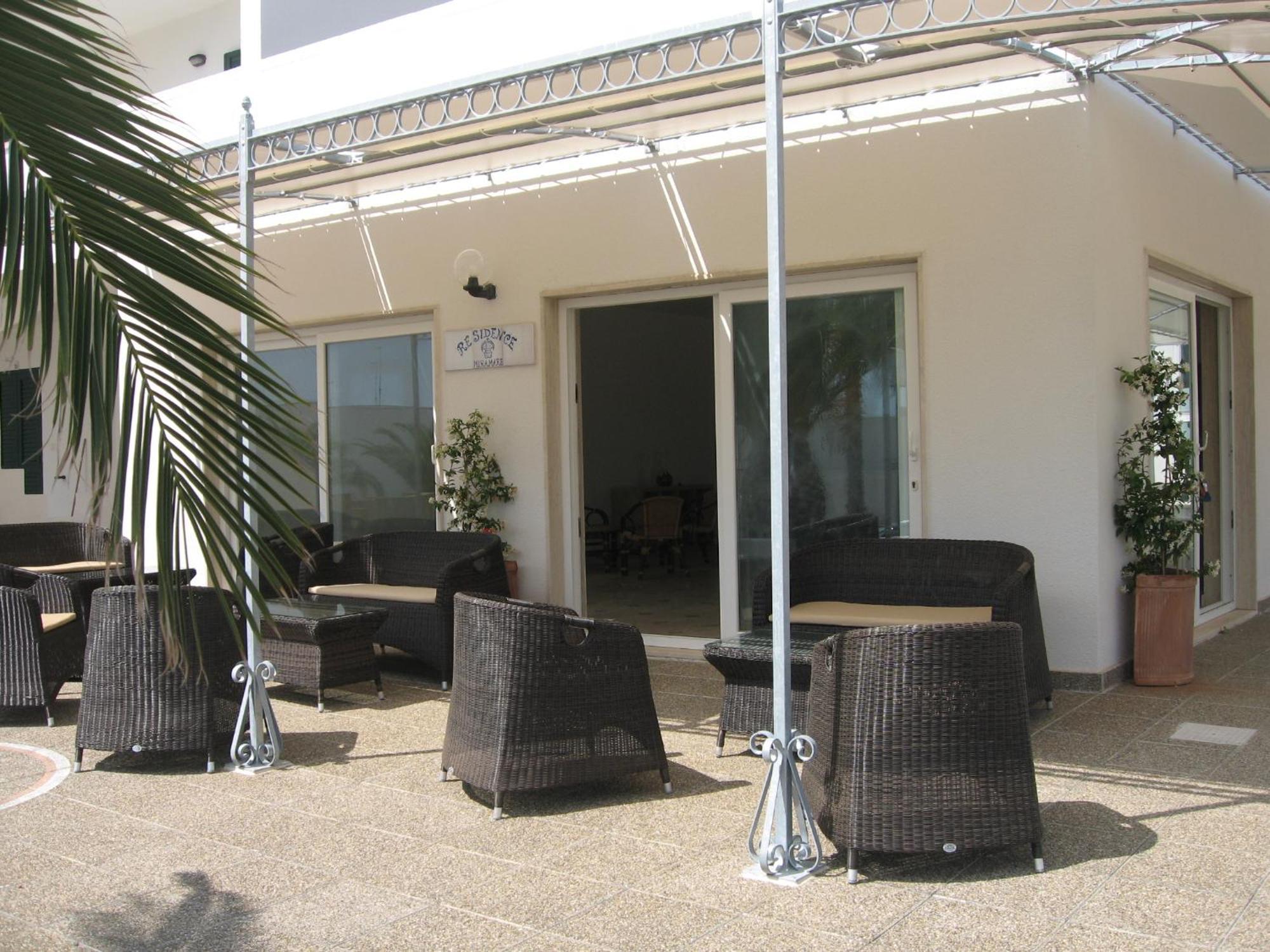 Hotel Residence Miramare Torre Vado Buitenkant foto