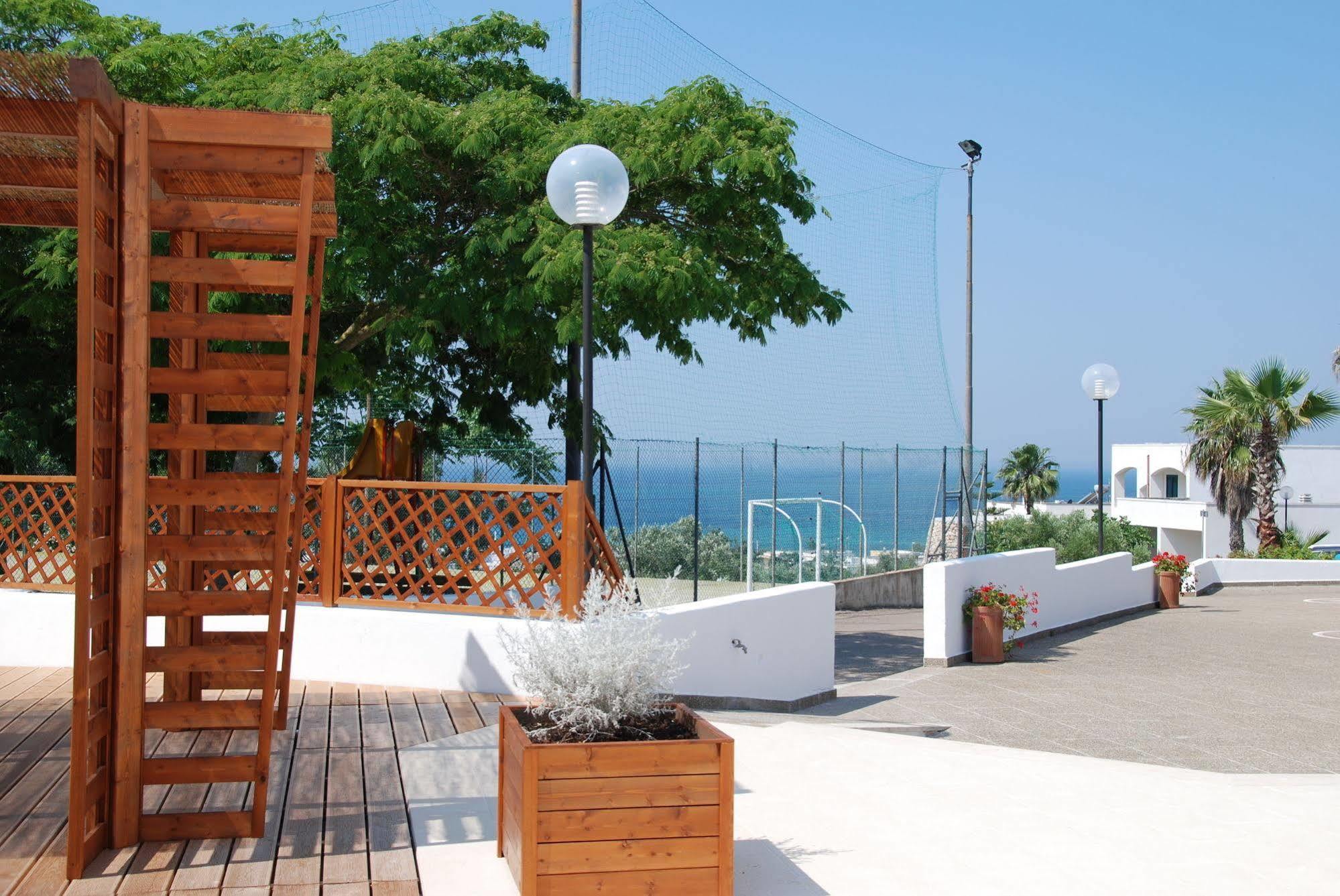 Hotel Residence Miramare Torre Vado Buitenkant foto