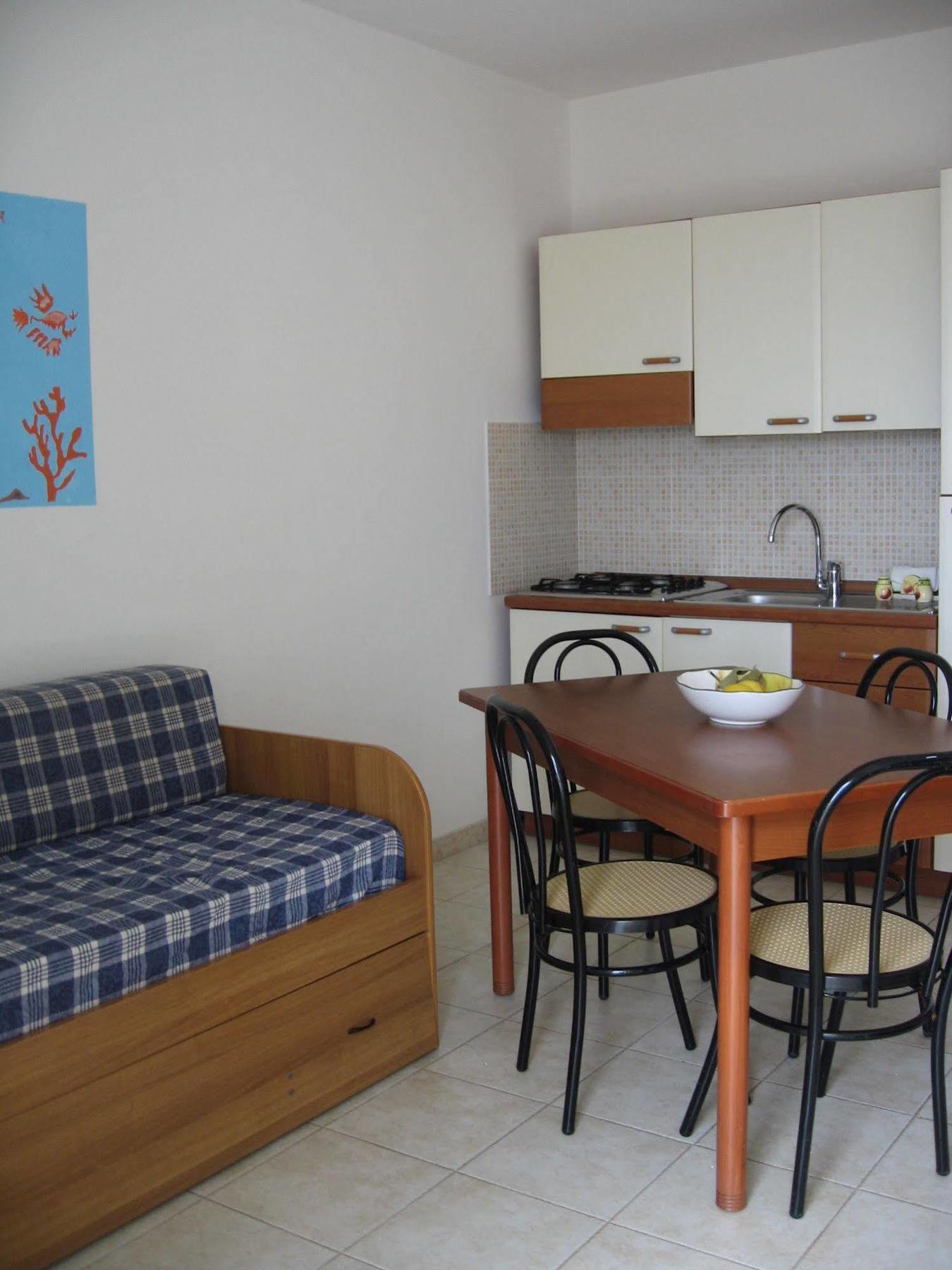 Hotel Residence Miramare Torre Vado Buitenkant foto